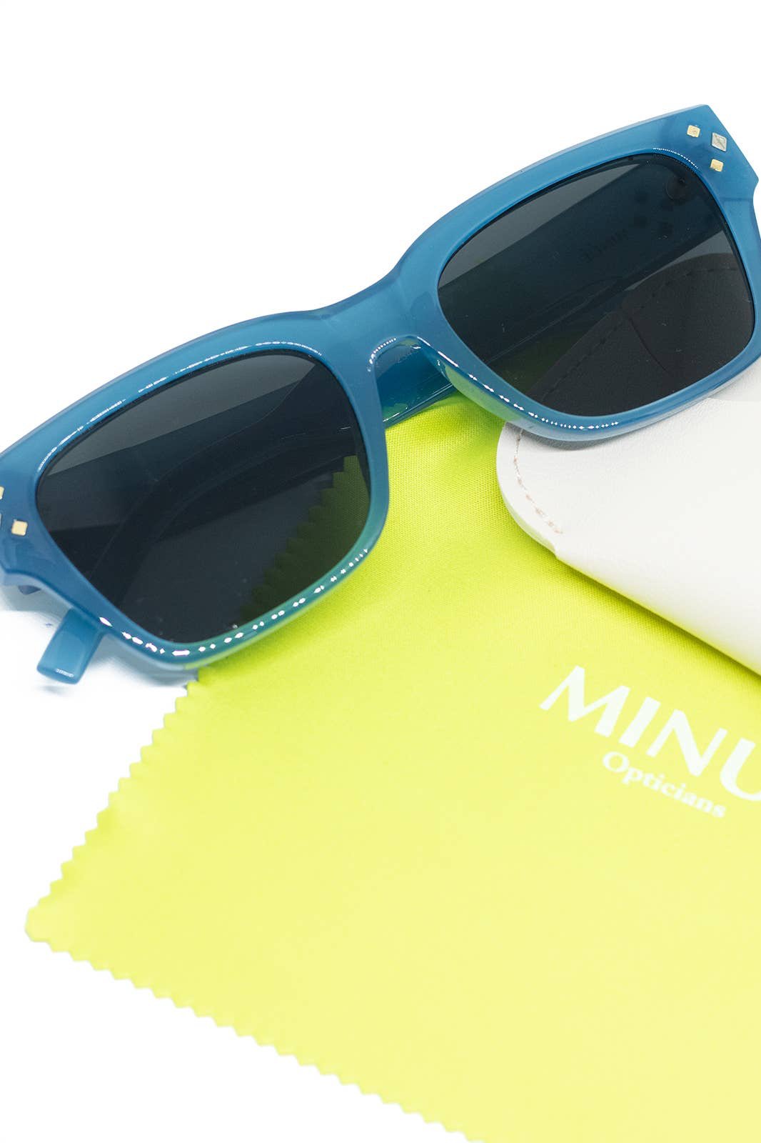 MINUE: Levy Betta Sunglasses | Uniquely Claudia Boutique