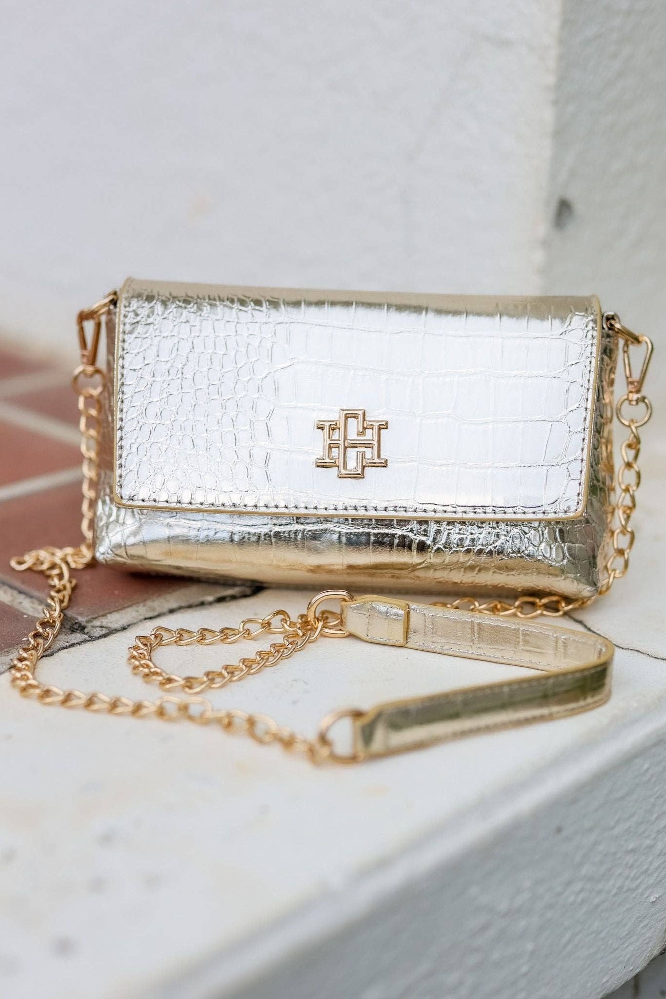 Shelby Gold Textured Crossbody | Uniquely Claudia Boutique 